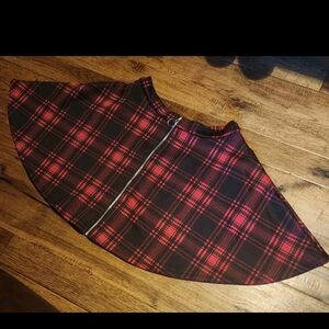 Hot Topic Asymmetrical Plaid Skirt in Red and Black Size M